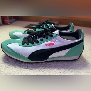 PUMA Women's Puma SF77 Nylon Sneaker Electrica Green Size 8.5 US